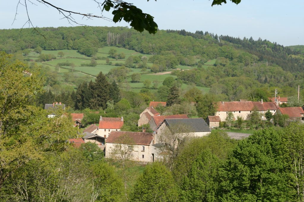 14 - un village au pays des bâtisseurs